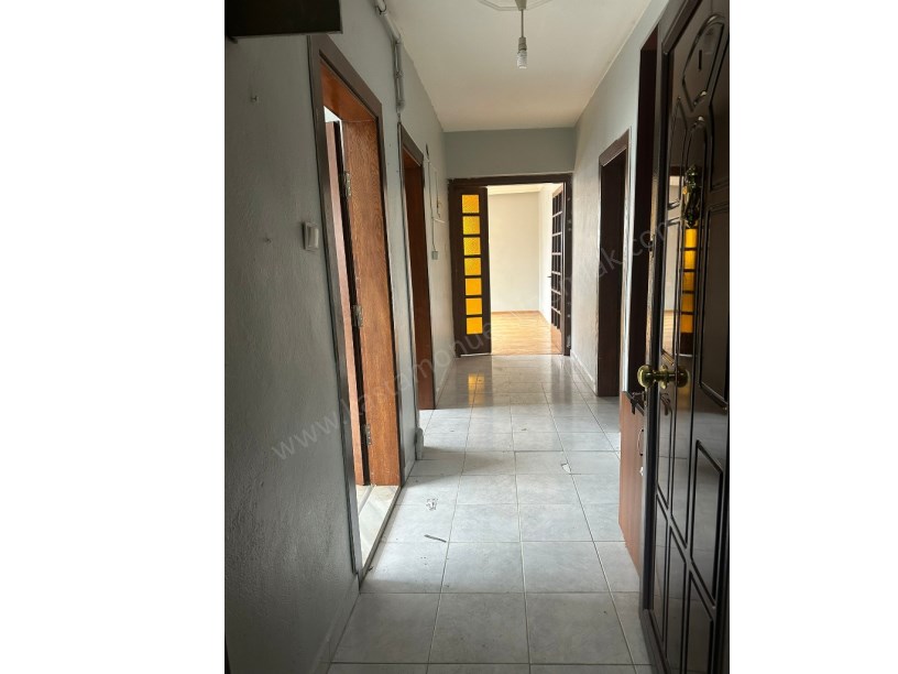 CANDAROĞULLARINDA ANA CADDE ÜZERİ Kiralık Daire