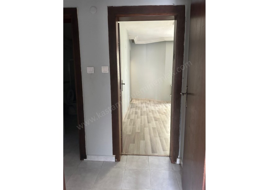 CANDAROĞULLARINDA ANA CADDE ÜZERİ Kiralık Daire