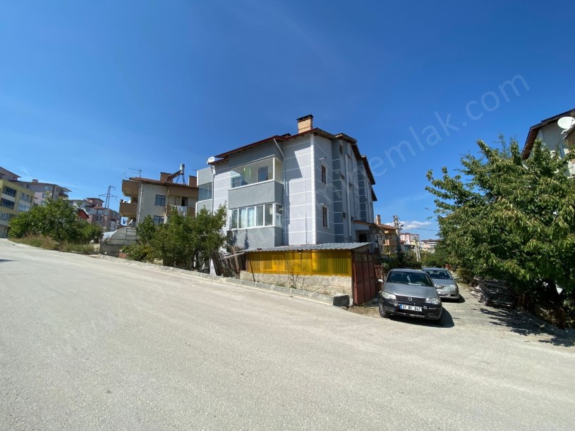 KUZEYKENT İSTİKBAL MAĞAZASI ARKASINDA Kiralık 2+1 Daire