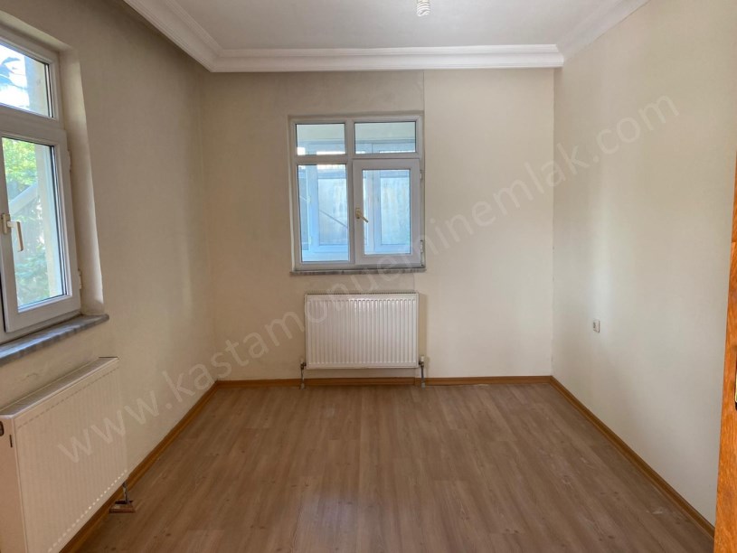 KUZEYKENT İSTİKBAL MAĞAZASI ARKASINDA Kiralık 2+1 Daire
