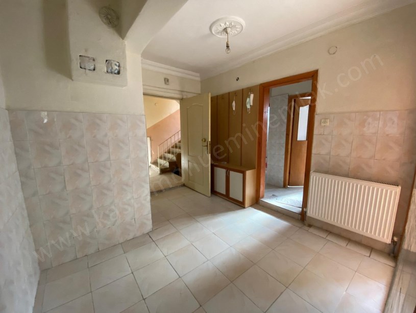 KUZEYKENT İSTİKBAL MAĞAZASI ARKASINDA Kiralık 2+1 Daire