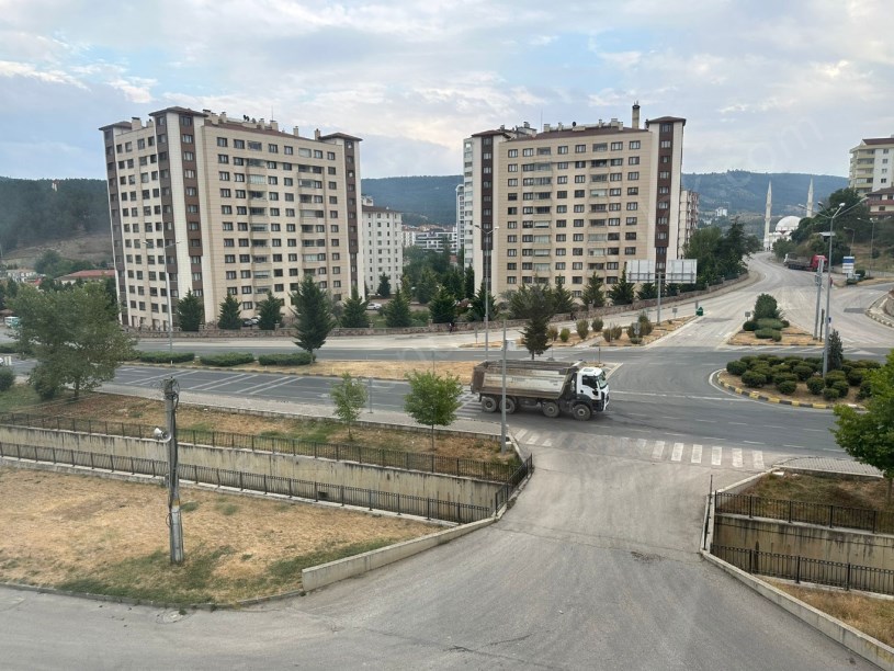 OLUKBAŞINDA Satılık 3+1 Daire