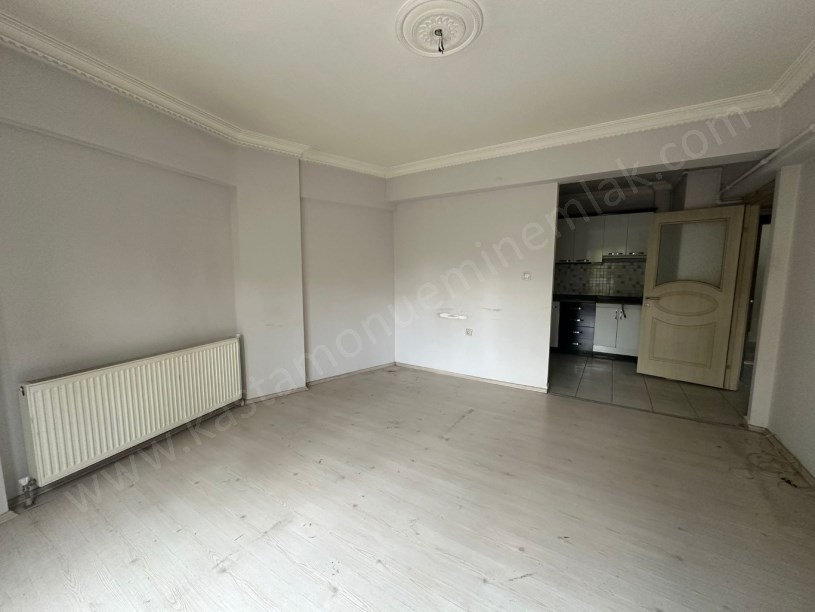 ANA CADDE ÜZERİ MÜZE MÜDÜRLÜĞÜ KARŞISINDA Kiralık Daire