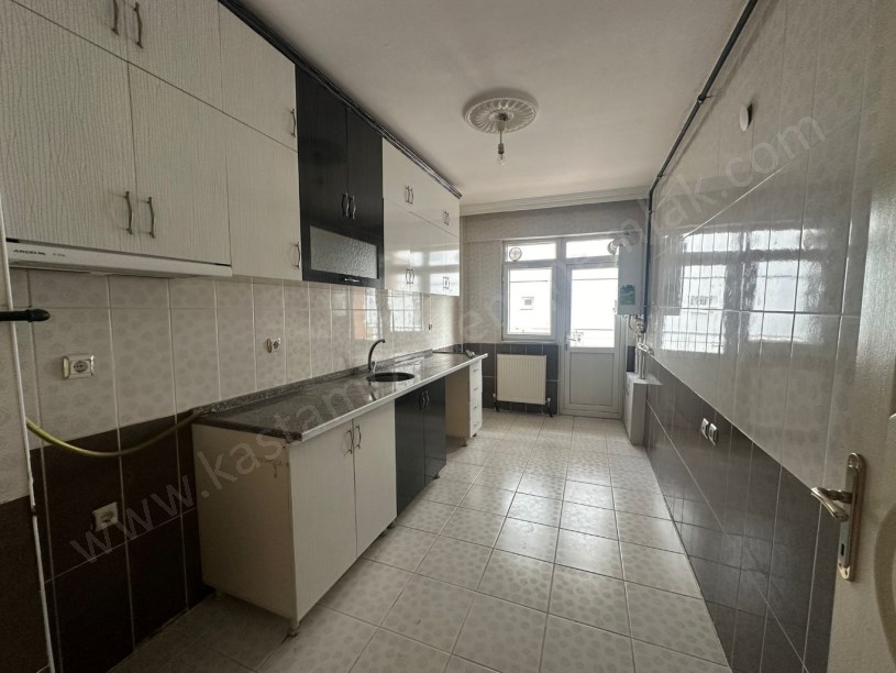 TEDAŞ KARŞISI Kiralık 2+1 Daire