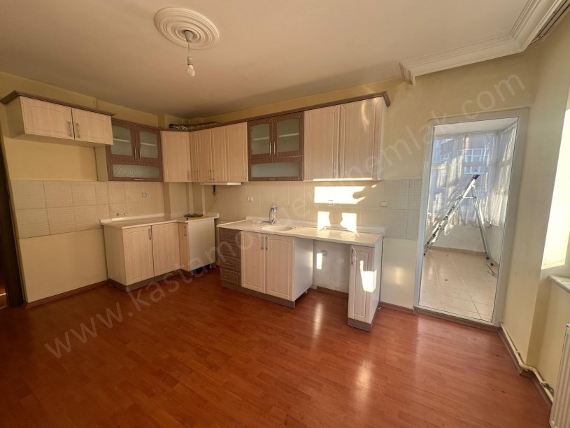 REHABİLİTASYON HASTANESİ KARŞISI Geniş 3+1 Kiralık Daire