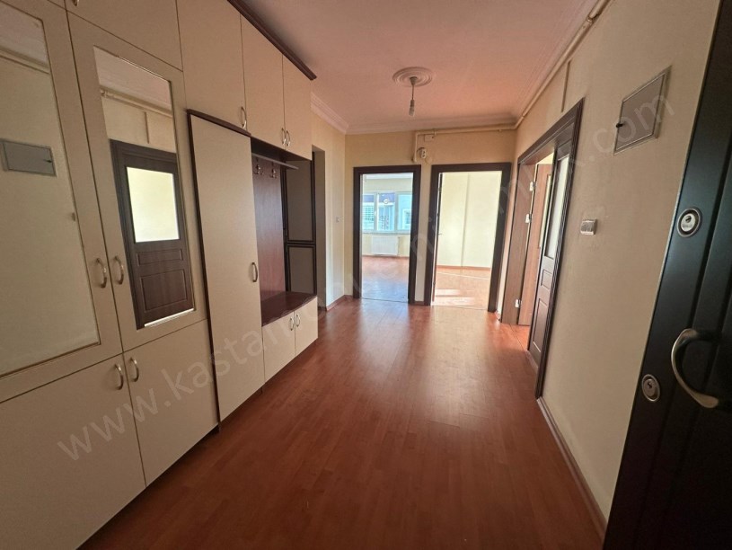 REHABİLİTASYON HASTANESİ KARŞISI Geniş 3+1 Kiralık Daire