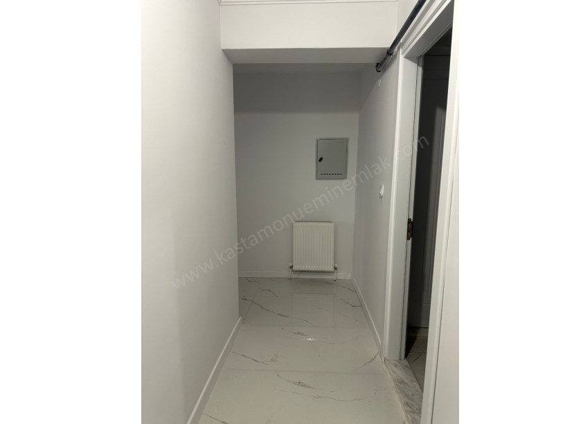  ANA CADDE ÜZERİ SUNTA KAVŞAĞI YANI Kiralık 3+1 Daire