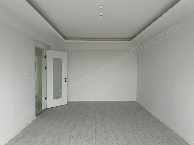  ANA CADDE ÜZERİ SUNTA KAVŞAĞI YANI Kiralık 3+1 Daire