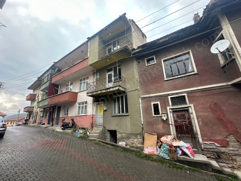 MERKEZDE Satılık Müstakil Ev