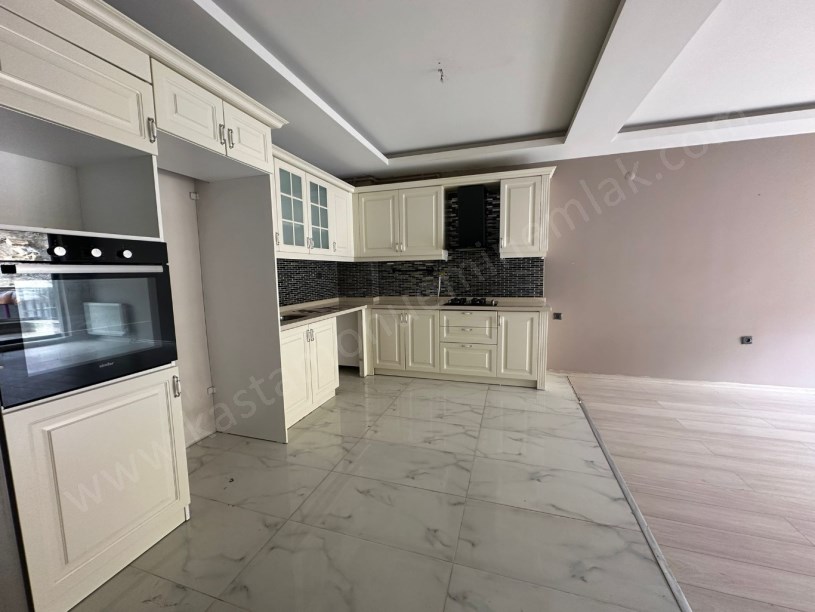 MERKEZDE Kiralık Lüks 3+1 Daire