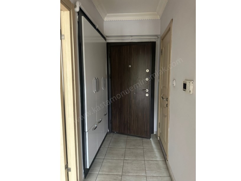 ANA CADDE ÜZERİ MÜZE MÜDÜRLÜĞÜ KARŞISINDA Satılık Daire