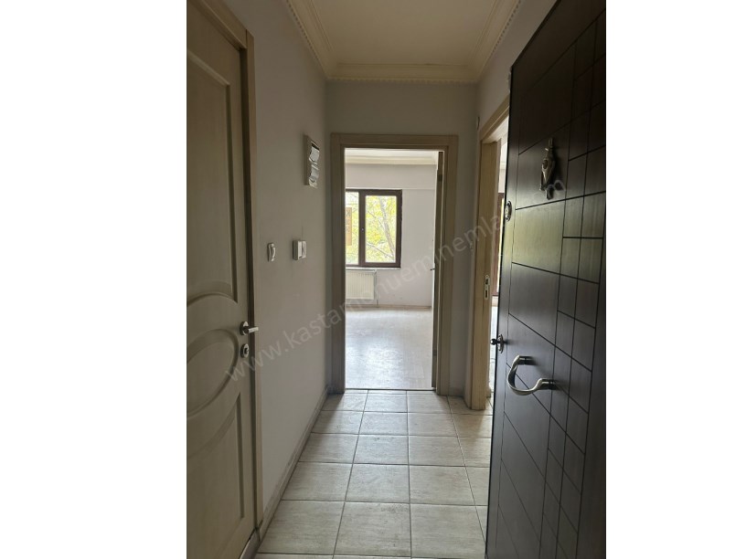 ANA CADDE ÜZERİ MÜZE MÜDÜRLÜĞÜ KARŞISINDA Satılık Daire