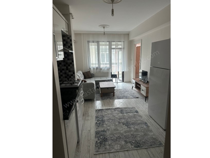 MERKEZ ANA CADDE ÜZERİ Satılık 2+1 Daire