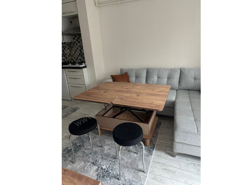 MERKEZ ANA CADDE ÜZERİ Satılık 2+1 Daire