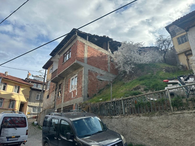 MERKEZDE Satılık Müstakil Ev