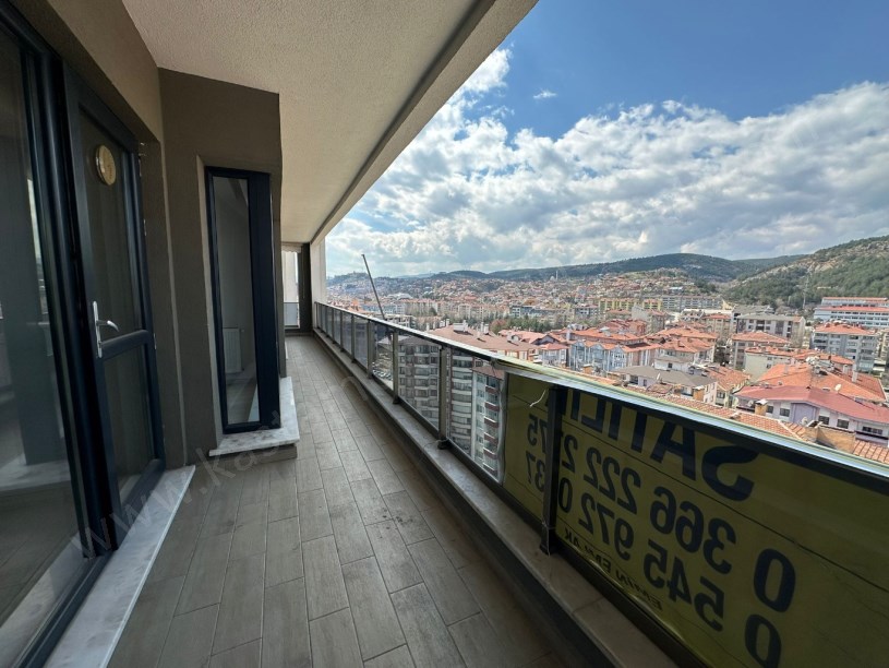 MERKEZDE MANZARALI Satılık 3+1 Daire