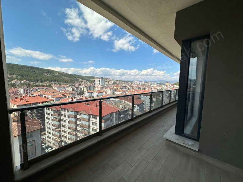 MERKEZDE MANZARALI Satılık 3+1 Daire