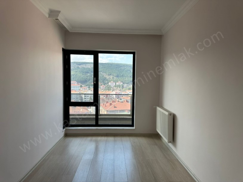 MERKEZDE MANZARALI Satılık 3+1 Daire