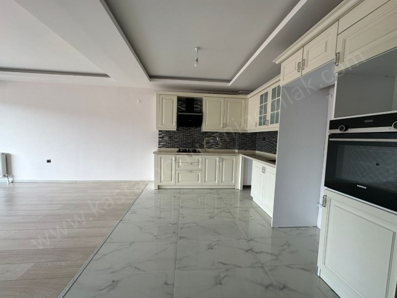 MERKEZDE MANZARALI Satılık 3+1 Daire