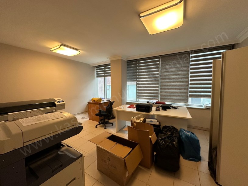 MERKEZDE Kiralık Ofis