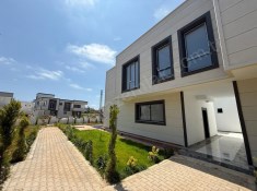 SİLİFKE KAPIZLIDA TERASLI 3+1 KİRALIK VİLLA