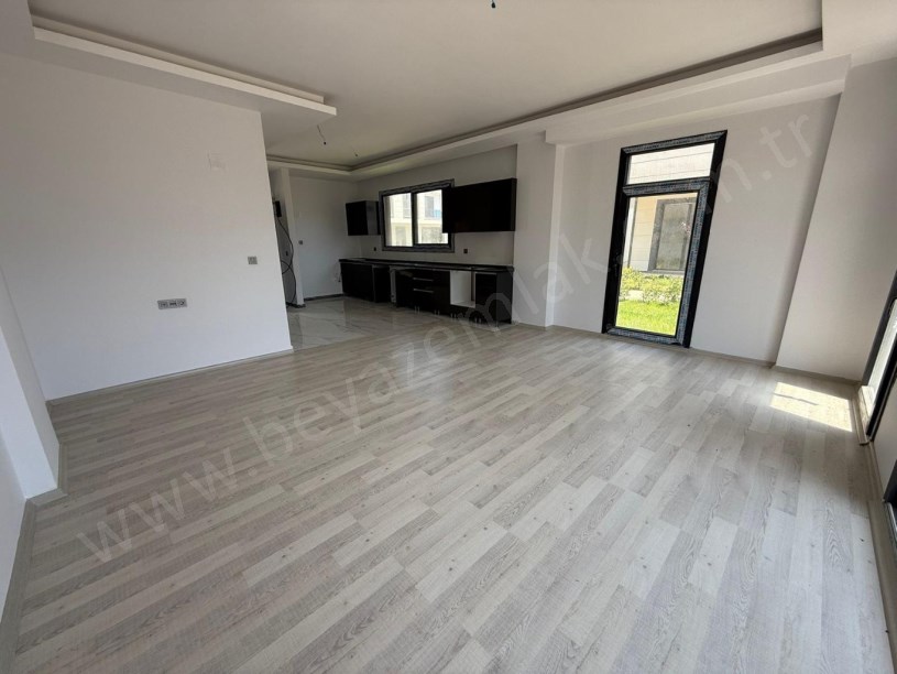 SİLİFKE KAPIZLIDA TERASLI 3+1 KİRALIK VİLLA