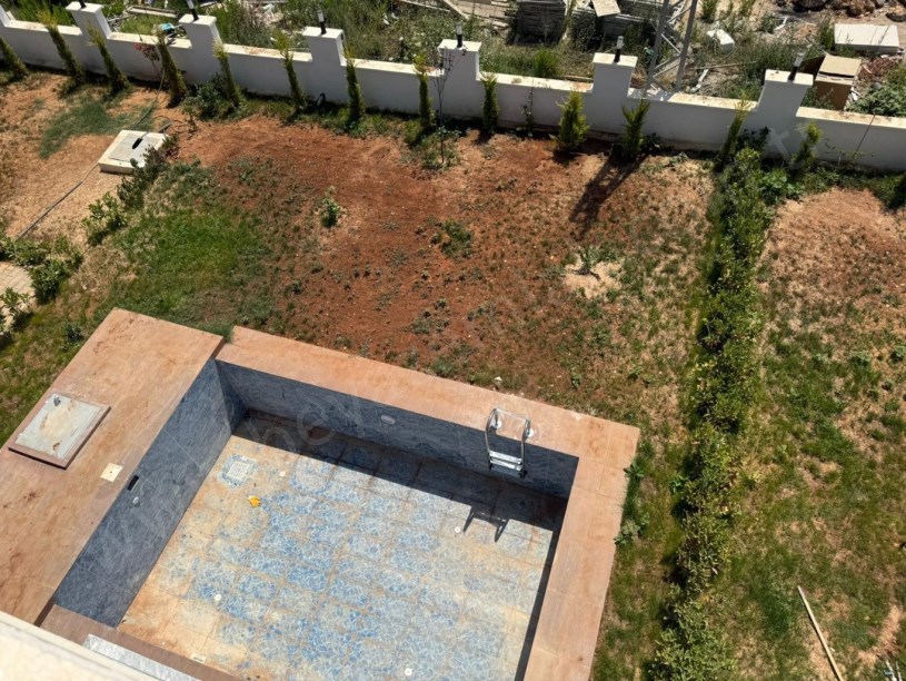 SİLİFKE KAPIZLIDA TERASLI 3+1 KİRALIK VİLLA