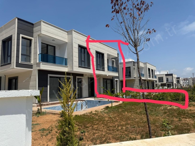 SİLİFKE KAPIZLIDA TERASLI 3+1 KİRALIK VİLLA