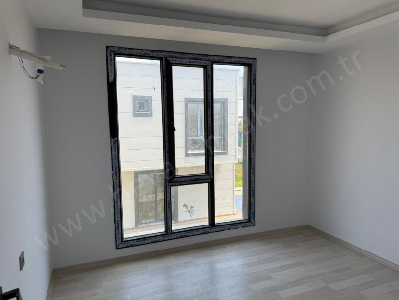 SİLİFKE KAPIZLIDA TERASLI 3+1 KİRALIK VİLLA