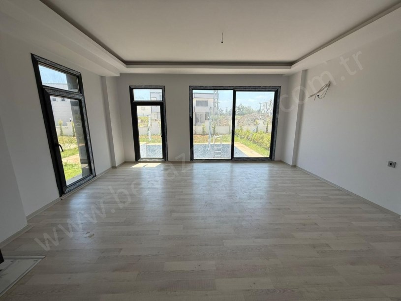 SİLİFKE KAPIZLIDA TERASLI 3+1 KİRALIK VİLLA