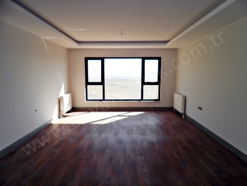 ERYAMAN ZİRVEDEN BATI SİTESİNDE 5+1 KIŞ BAHÇELİ KİRALIK DAİRE