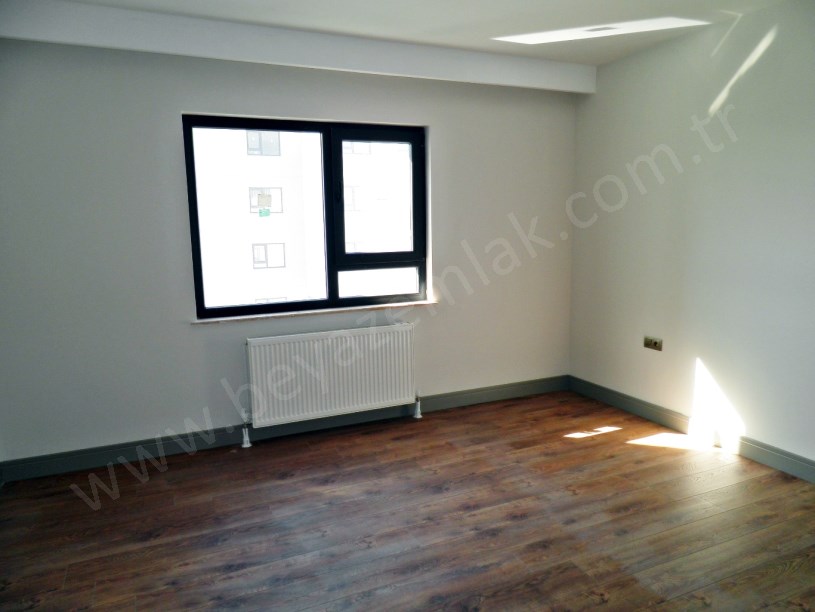 ERYAMAN ZİRVEDEN BATI SİTESİNDE 5+1 KIŞ BAHÇELİ KİRALIK DAİRE