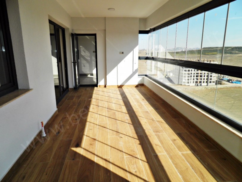 ERYAMAN ZİRVEDEN BATI SİTESİNDE 5+1 KIŞ BAHÇELİ KİRALIK DAİRE