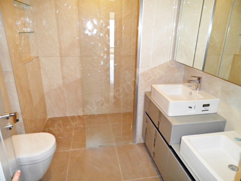 ERYAMAN ZİRVEDEN BATI SİTESİNDE 5+1 KIŞ BAHÇELİ KİRALIK DAİRE