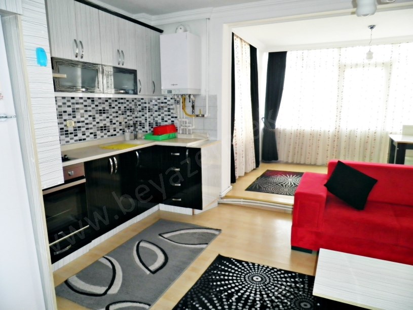 ERYAMAN CADDE ÜSTÜ KOMBİLİ MOBİLYALI 1+1 KİRALIK DAİRE