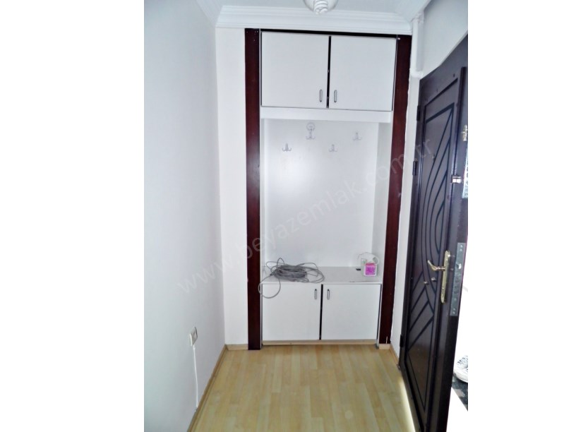 ERYAMAN CADDE ÜSTÜ KOMBİLİ MOBİLYALI 1+1 KİRALIK DAİRE