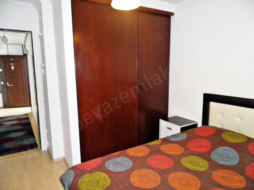 ERYAMAN CADDE ÜSTÜ KOMBİLİ MOBİLYALI 1+1 KİRALIK DAİRE