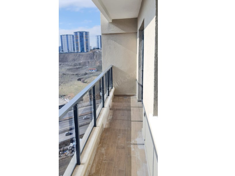 ERYAMAN GÖKSUDA GÖL MANZARALI 1+1 MOBİLYALI SIFIR DAİRE