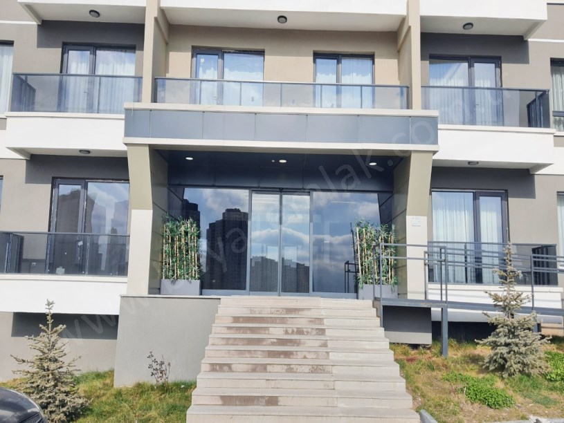 ERYAMAN GÖKSUDA GÖL MANZARALI 1+1 MOBİLYALI SIFIR DAİRE