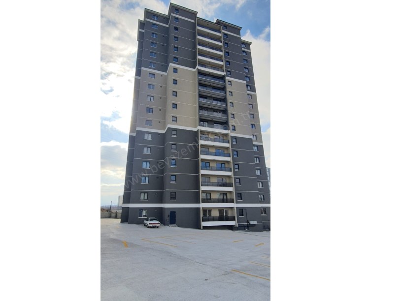 ERYAMAN MERCAN TOWERDA GÖL MANZARALI 1+1 MOBİLYALI SIFIR DAİRE