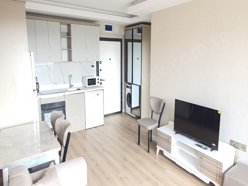 ERYAMAN MERCAN TOWERDA GÖL MANZARALI 1+1 MOBİLYALI SIFIR DAİRE