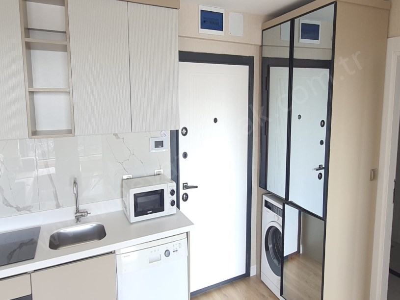 ERYAMAN MERCAN TOWERDA GÖL MANZARALI 1+1 MOBİLYALI SIFIR DAİRE