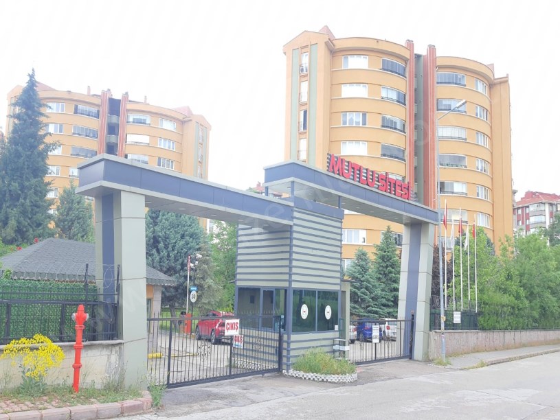 ERYAMAN ATA MAHALLESİ MUTLU SİTESİNDE SATILIK 3+1 DAİRE