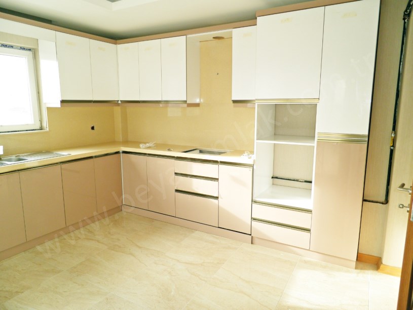 BEYAZ GAYRİMENKULDEN GÖKSUPARK VADİ KONUTLARINDA ARA KAT 3+1
