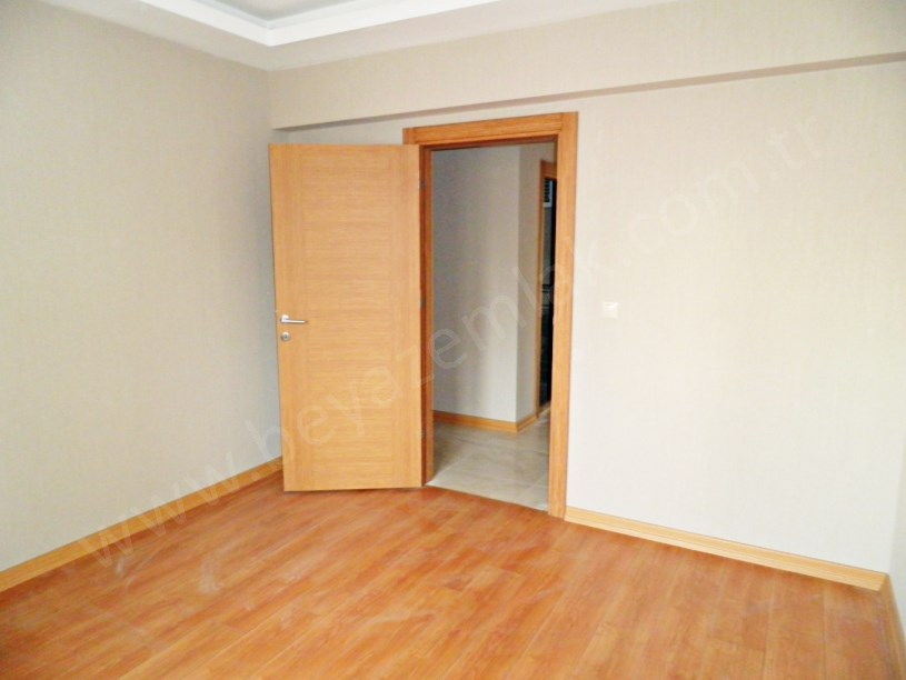 BEYAZ GAYRİMENKULDEN GÖKSUPARK VADİ KONUTLARINDA ARA KAT 3+1