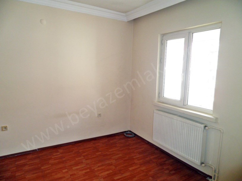 BEYAZ GAYRİMENKULDEN GÜZELKENTTE ARA KAT KOMBİLİ 3+1 DAİRE
