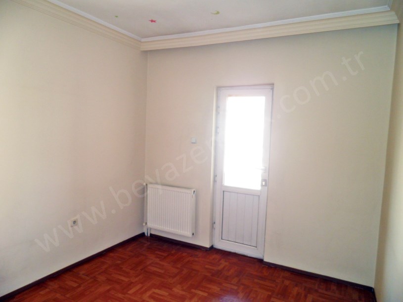 BEYAZ GAYRİMENKULDEN GÜZELKENTTE ARA KAT KOMBİLİ 3+1 DAİRE