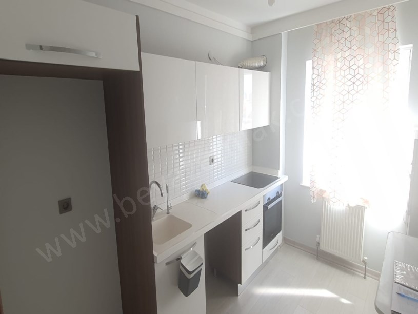 BEYAZ GAYRİMENKULDEN RESİTAL YENİKENTTE GÜVENLİKLİ 2+1 DAİRE
