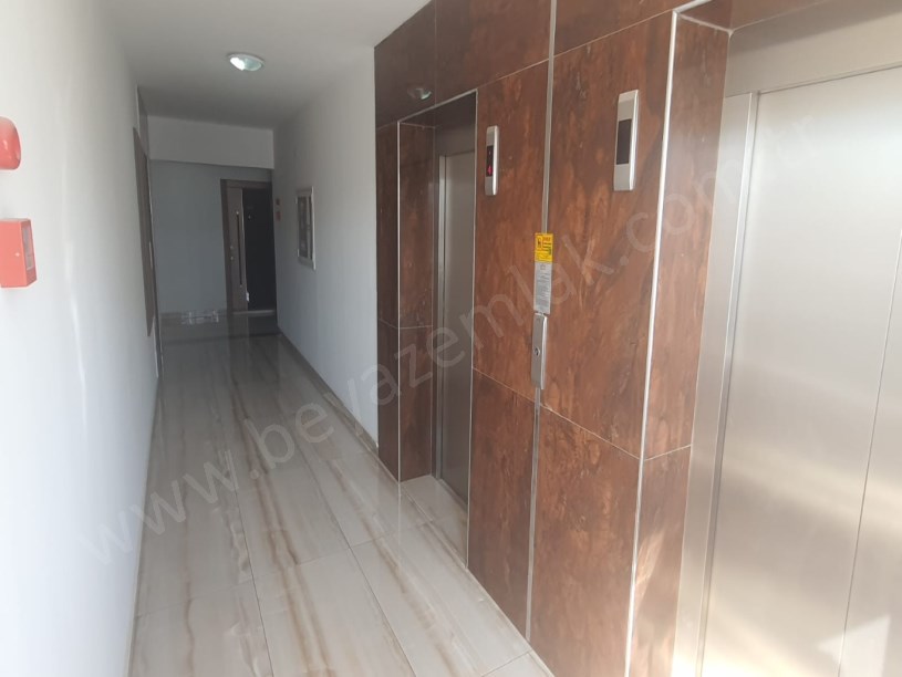 BEYAZ GAYRİMENKULDEN RESİTAL YENİKENTTE GÜVENLİKLİ 2+1 DAİRE