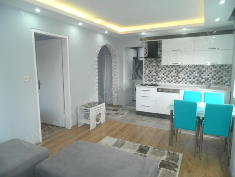 BEYAZ GAYRİMENKULDEN 2.ETAP METRO KARŞISI EŞYALI 1+1 KİRALIK